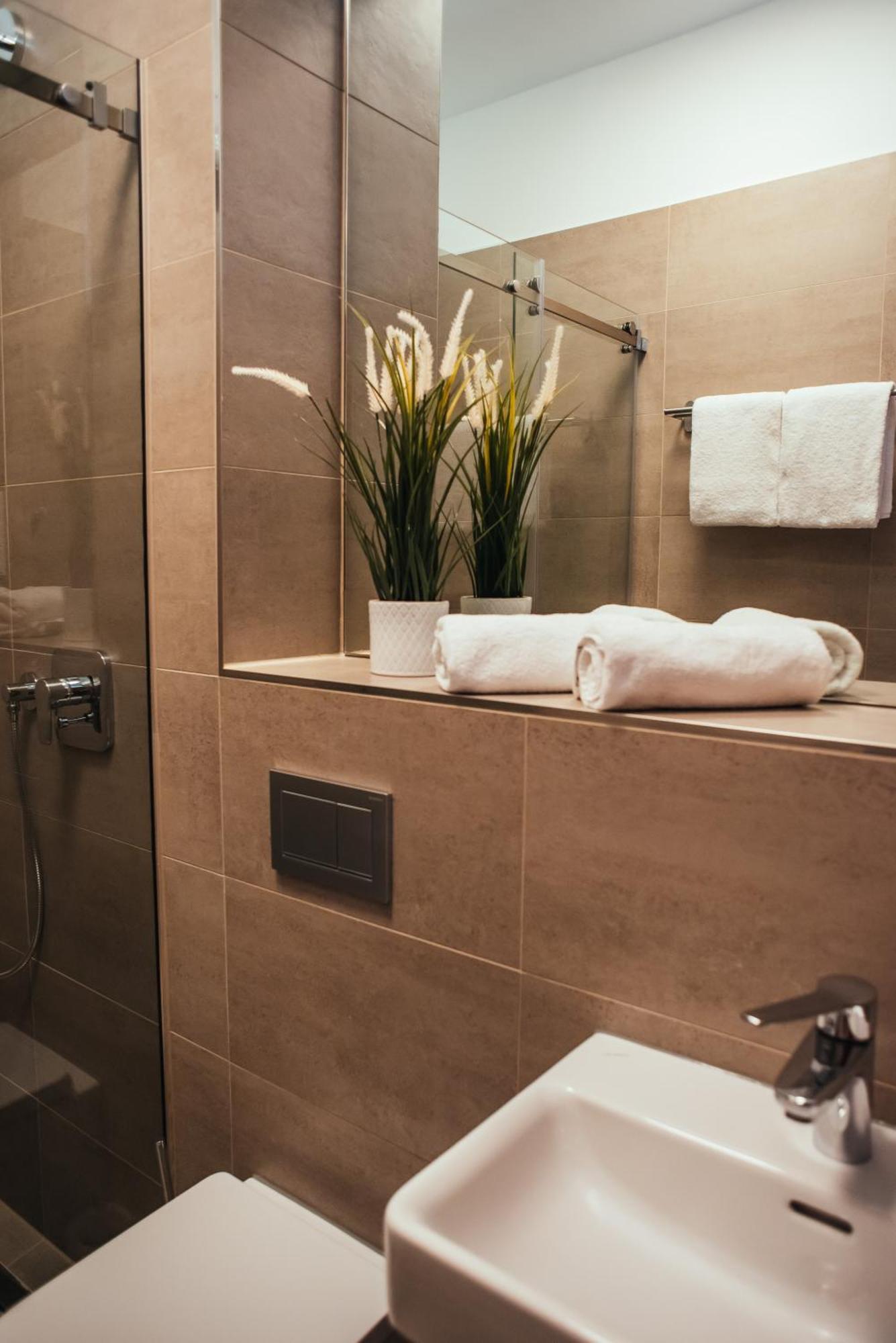 The Rix Studios & Suites Near Sbahn Neukolln Berlin Chambre photo